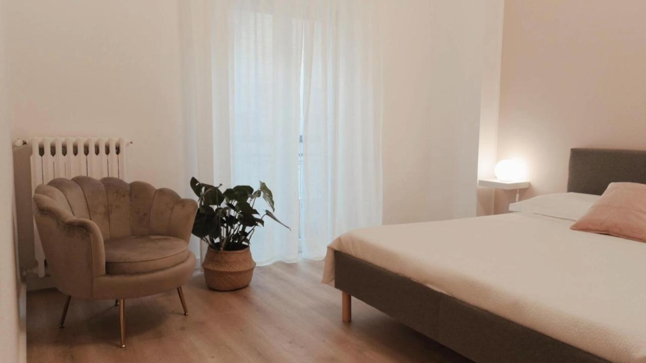 So Fine Petruzzelli Flat Bari Exterior foto